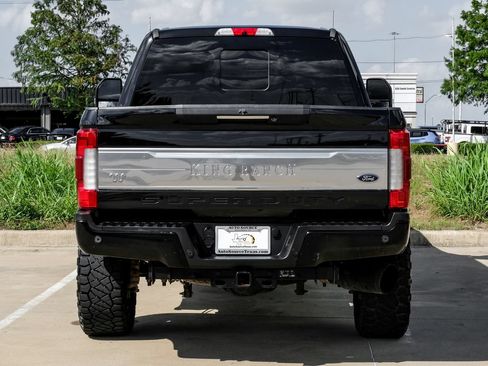 Used 2019 Ford F250 King Ranch w/ King Ranch Ultimate Package AWD/4WD image 9