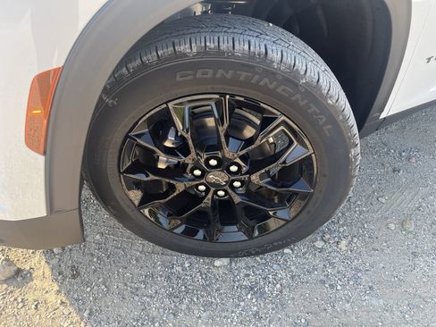 New 2026 Chevrolet Traverse LT w/ Midnight/Sport Edition FWD image 13
