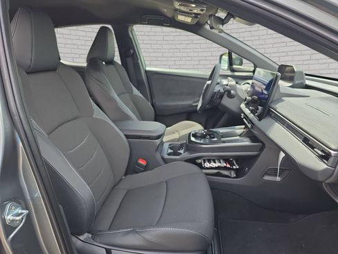 New 2026 Toyota C-HR AWD/4WD image 10