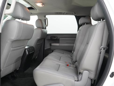 Used 2017 Toyota Sequoia SR5 w/ Premium Package AWD/4WD image 14