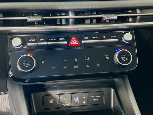 Certified 2025 Hyundai Tucson SEL image 10