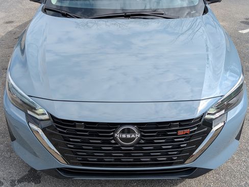 Used 2024 Nissan Sentra SR w/ SR Premium Package image 12