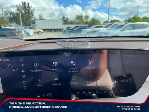 New 2026 Buick Enclave Avenir w/ Super Cruise Package FWD image 23