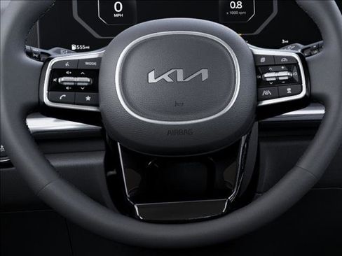 New 2026 Kia Carnival Hybrid FWD image 22