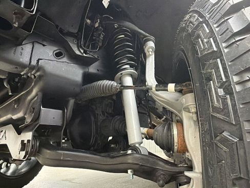 Used 2025 Ford F150 Lariat AWD/4WD image 16