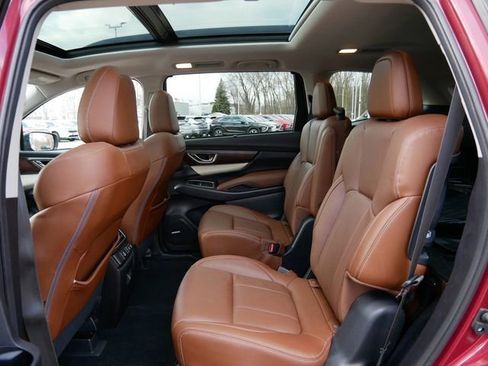 Used 2019 Subaru Ascent Touring AWD/4WD image 9