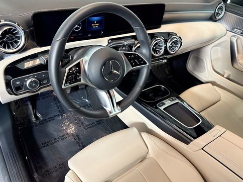 Certified 2026 Mercedes-Benz CLA 250 image 9