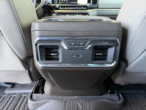 Used 2026 GMC Sierra 1500 SLT w/ SLT Premium Plus Package AWD/4WD image 31