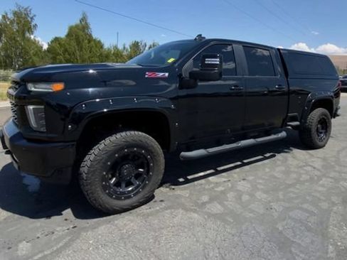 Used 2022 Chevrolet Silverado 3500 LTZ w/ LTZ Plus Package AWD/4WD image 4