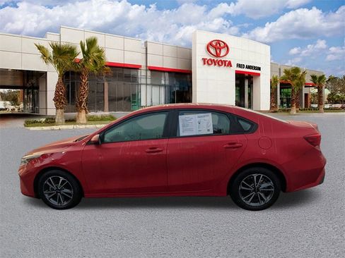 Used 2023 Kia Forte LXS image 7