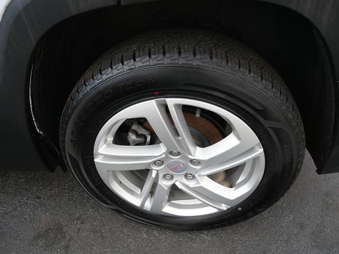 Used 2018 GMC Terrain SLE w/ Driver Convenience Package image 38