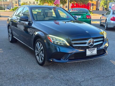 Used 2020 Mercedes-Benz C 300 4MATIC Sedan image 3