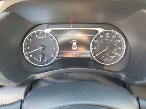 Used 2025 Nissan Sentra SV image 31