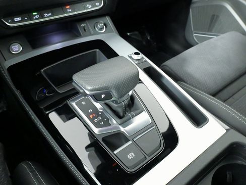 Used 2024 Audi Q5 e Premium Plus w/ Premium Plus Package image 67