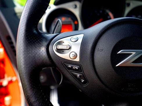 Used 2020 Nissan 370Z Touring Sport RWD image 15