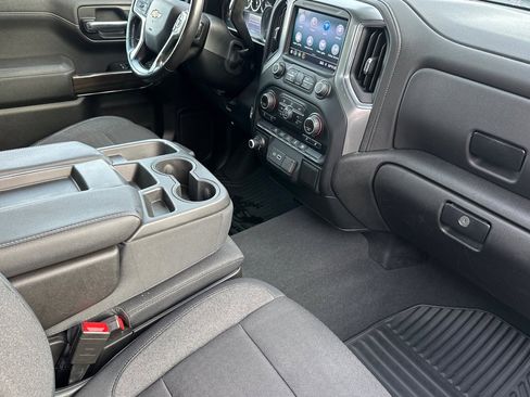 Used 2019 Chevrolet Silverado 1500 LT w/ All-Star Edition image 18