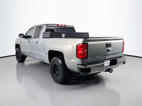 Used 2017 Chevrolet Silverado 1500 LT w/ LPO, Black Pack AWD/4WD image 6
