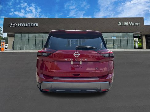 Used 2024 Nissan Rogue SL w/ SL Premium Package FWD image 6