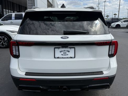 New 2026 Ford Explorer ST-Line w/ ST-Line Street Pack RWD image 5