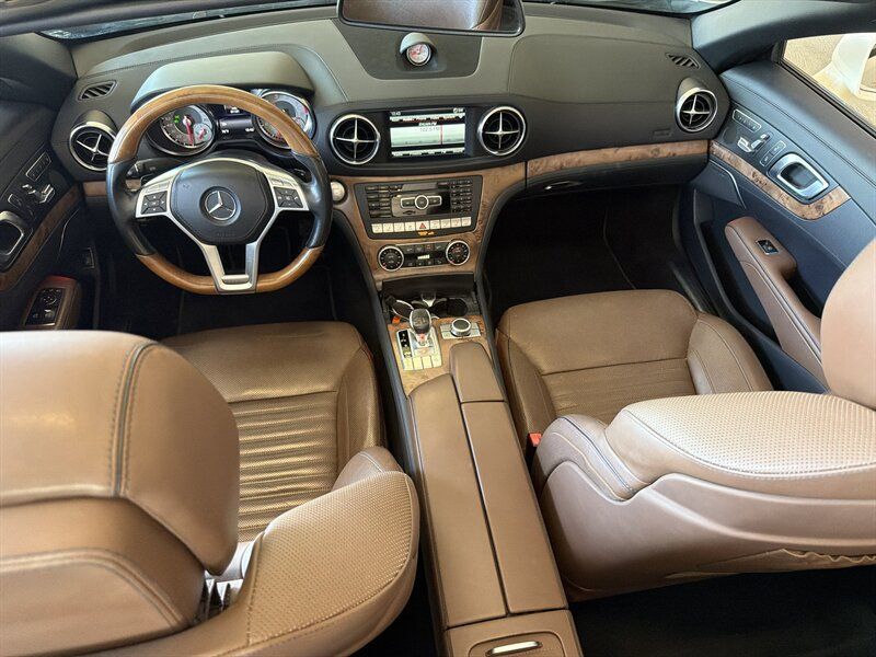 Used 2015 Mercedes-Benz SL 400 w/ Premium I Package image 17