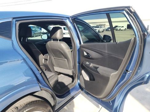 Used 2025 Buick Envista Avenir image 24