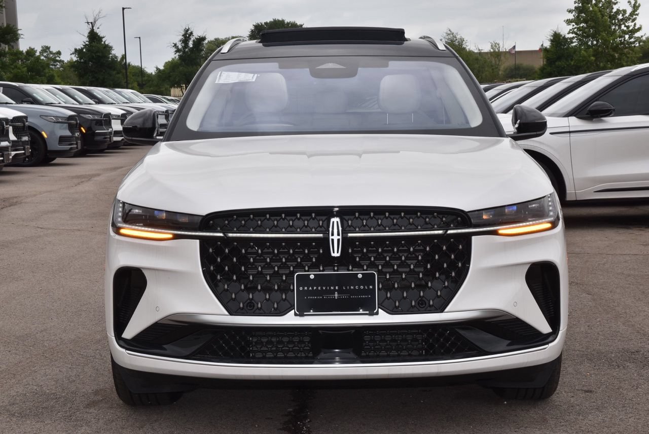 New 2026 Lincoln Nautilus Black Label AWD/4WD image 2
