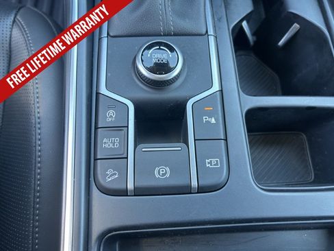 Used 2025 Kia Sorento S w/ Panoramic Sunroof Package FWD image 27