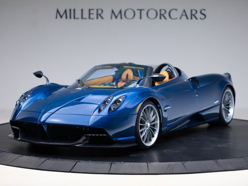 Used 2017 Pagani Huayra image 1