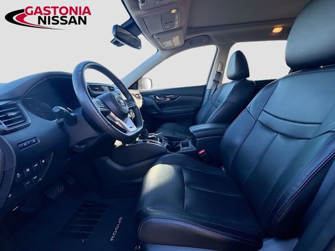 Used 2019 Nissan Rogue SL w/ Premium Package image 27