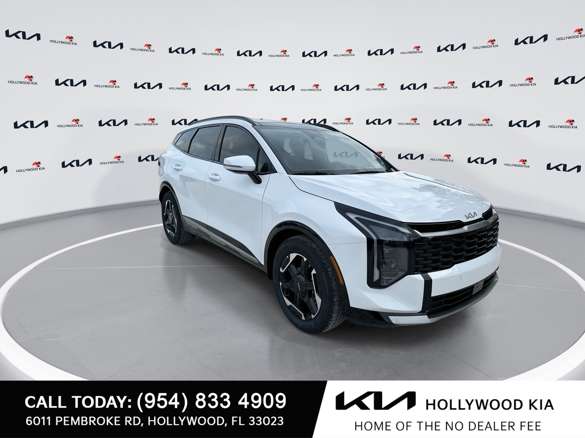 New 2026 Kia Sportage SX FWD image 2