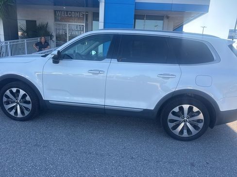 Used 2020 Kia Telluride S FWD image 7