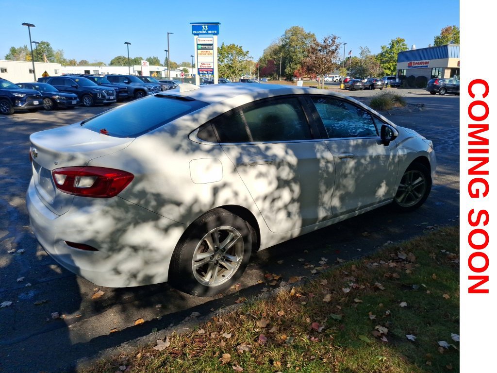 Used 2016 Chevrolet Cruze LT FWD image 5