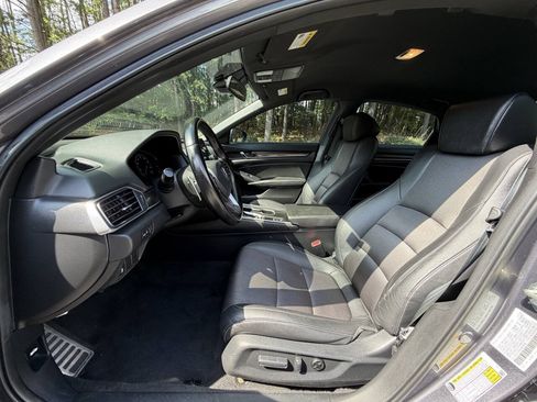 Used 2020 Honda Accord Sport image 9