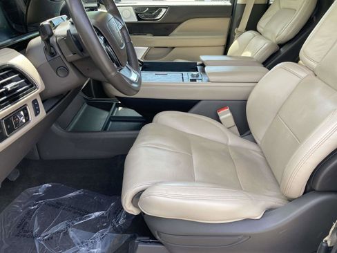 Certified 2024 Lincoln Navigator L Reserve AWD/4WD image 22
