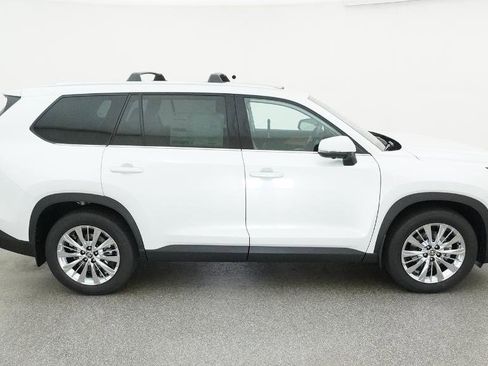 New 2026 Toyota Grand Highlander Platinum AWD/4WD image 14