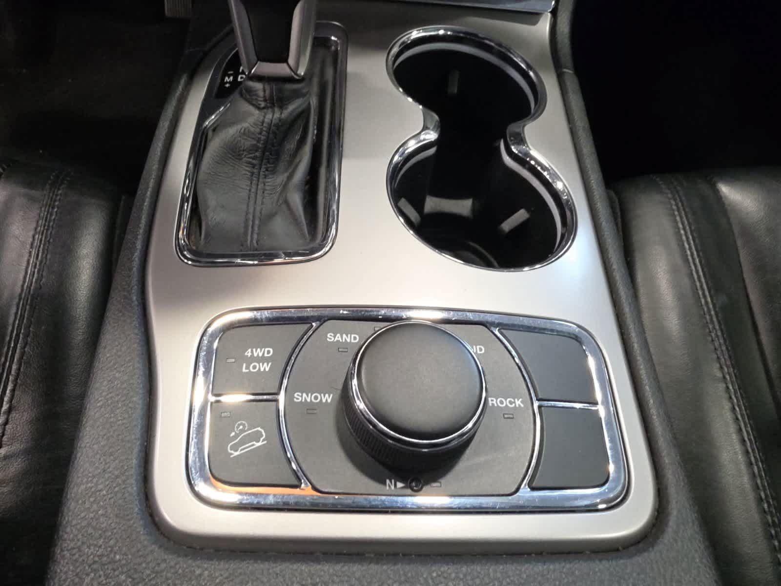 Used 2019 Jeep Grand Cherokee Limited AWD/4WD image 21