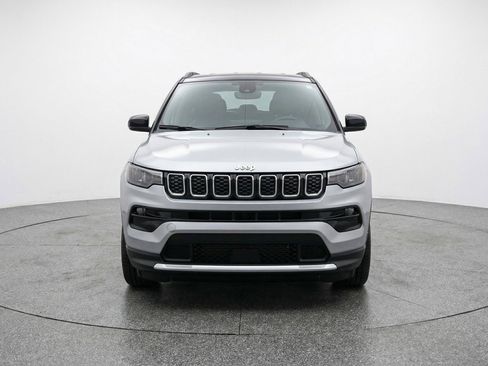 Used 2025 Jeep Compass Limited AWD/4WD image 2