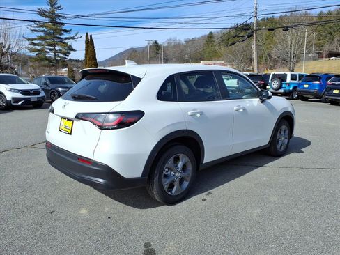 New 2026 Honda HR-V LX image 16