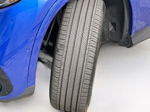 Used 2025 Mercedes-Benz GLC 300 4MATIC image 25