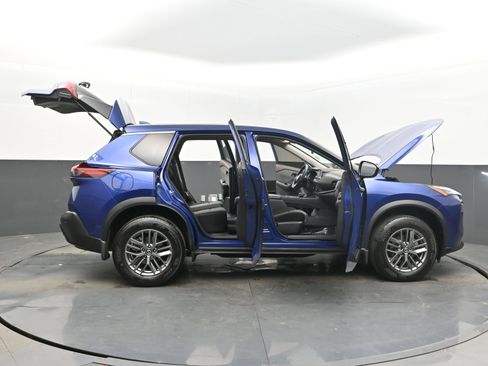 Used 2021 Nissan Rogue S image 45