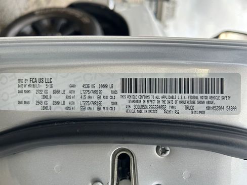 Used 2016 RAM 2500 SLT w/ Protection Group image 34