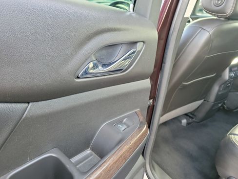 Used 2020 GMC Acadia Denali image 13