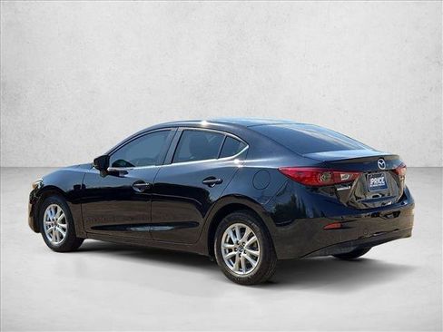 Used 2017 MAZDA MAZDA3 Sport w/ Preferred Equipment Package FWD image 7