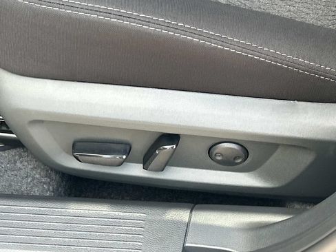 New 2026 Nissan Rogue SV FWD image 17