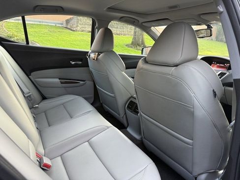 Used 2015 Acura TLX Base image 30