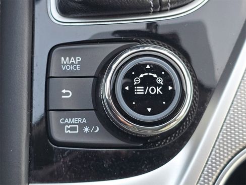 Used 2016 INFINITI Q50 3.0t Premium w/ Driver Assistance Package image 27