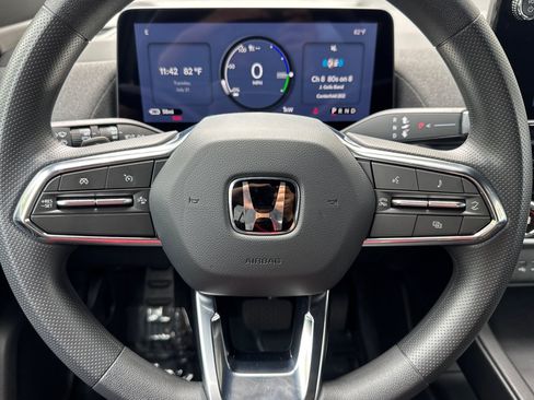 Used 2024 Honda Prologue EX image 11