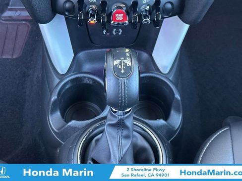 Used 2015 MINI Cooper 4-Door Hardtop image 26