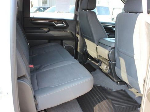 Used 2024 Chevrolet Silverado 2500 LT w/ Convenience Package AWD/4WD image 16