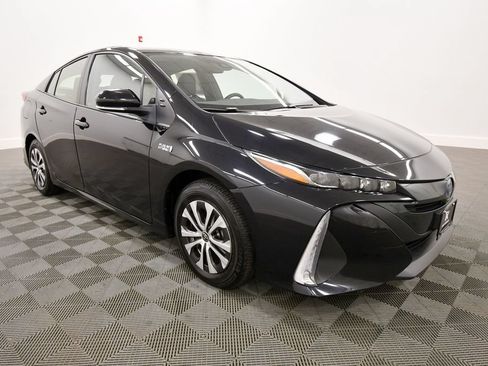 Used 2022 Toyota Prius Prime XLE FWD image 10